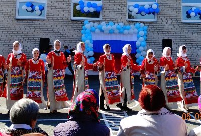 Третий век России служит уральское село