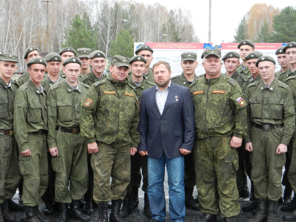 Родину нельзя любить по немножко,  Родину нельзя любить по чуть -чуть…