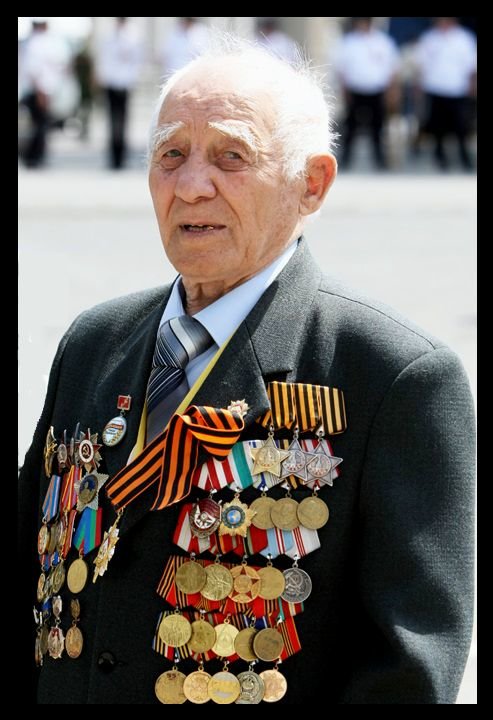 Светлая память кавалеру ордена Славы Виктору Михайловичу Коняеву!