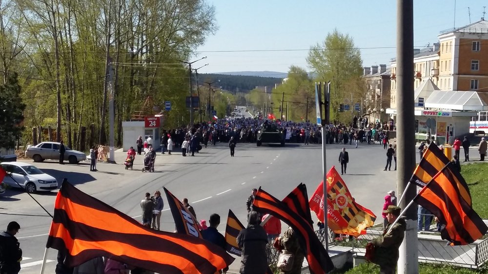 Парад и шествие бессмертного полка в г. Златоусте Челябинской области 9 мая 2016 г.