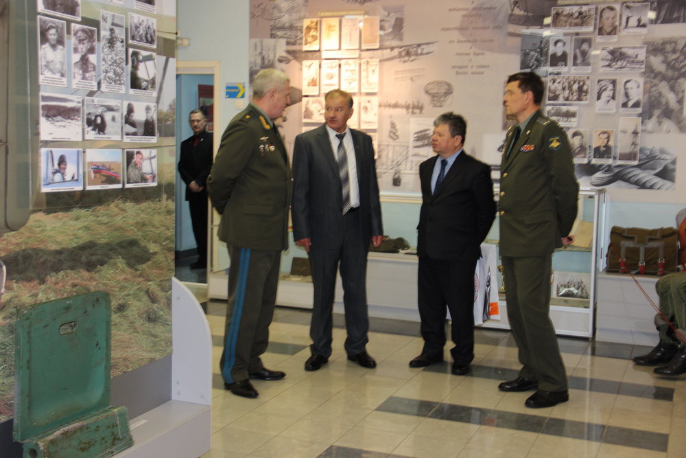 Музей ВДВ «Крылатая гвардия» (Екатеринбург, 07.12.2014)