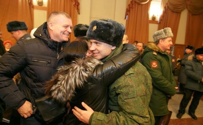 Призывников из Новосибирской области торжественно проводили на службу в Президентский полк