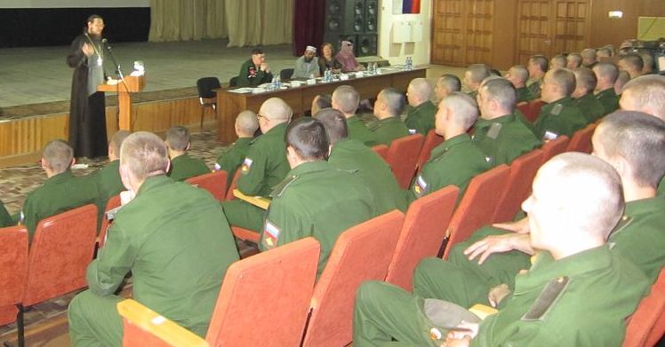 Родители и священники встретились с гвардейцами
