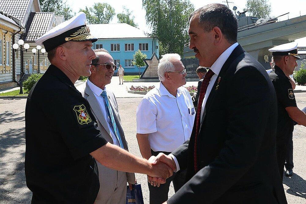 Спуск на воду боевого корабля