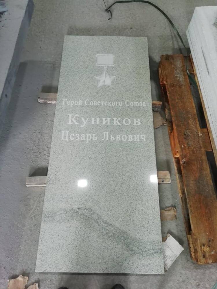 Завершается работа по подготовке установки бюстов Героев в Севастополе