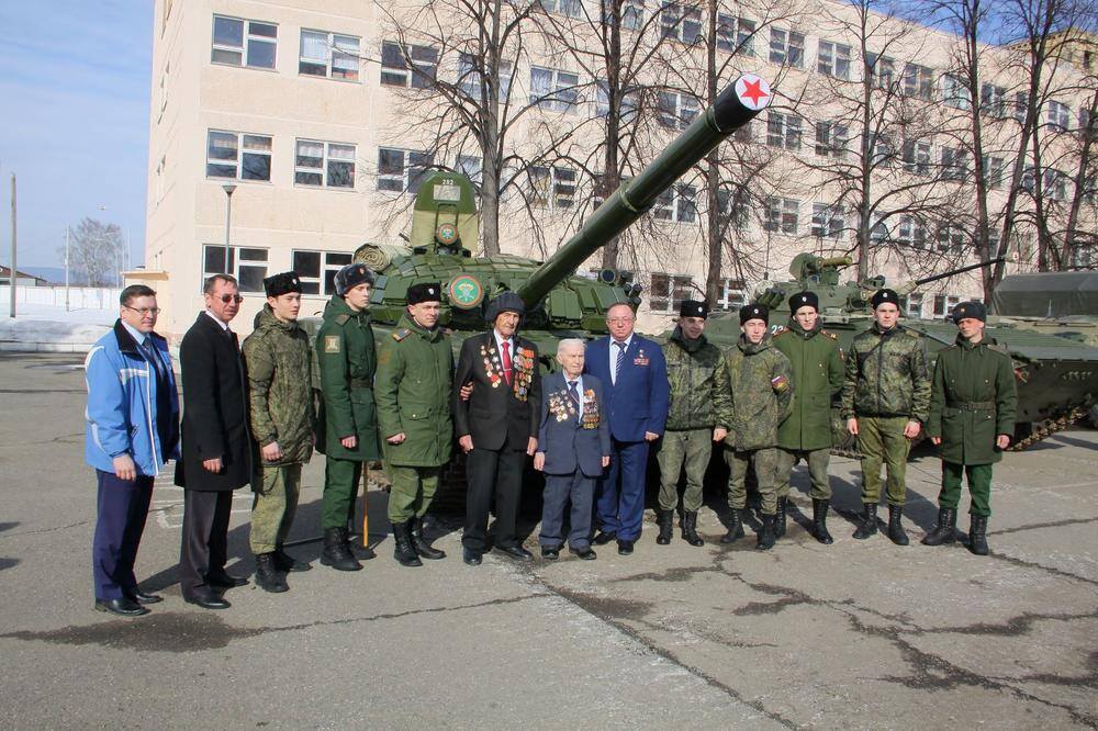 Традициям верны!
