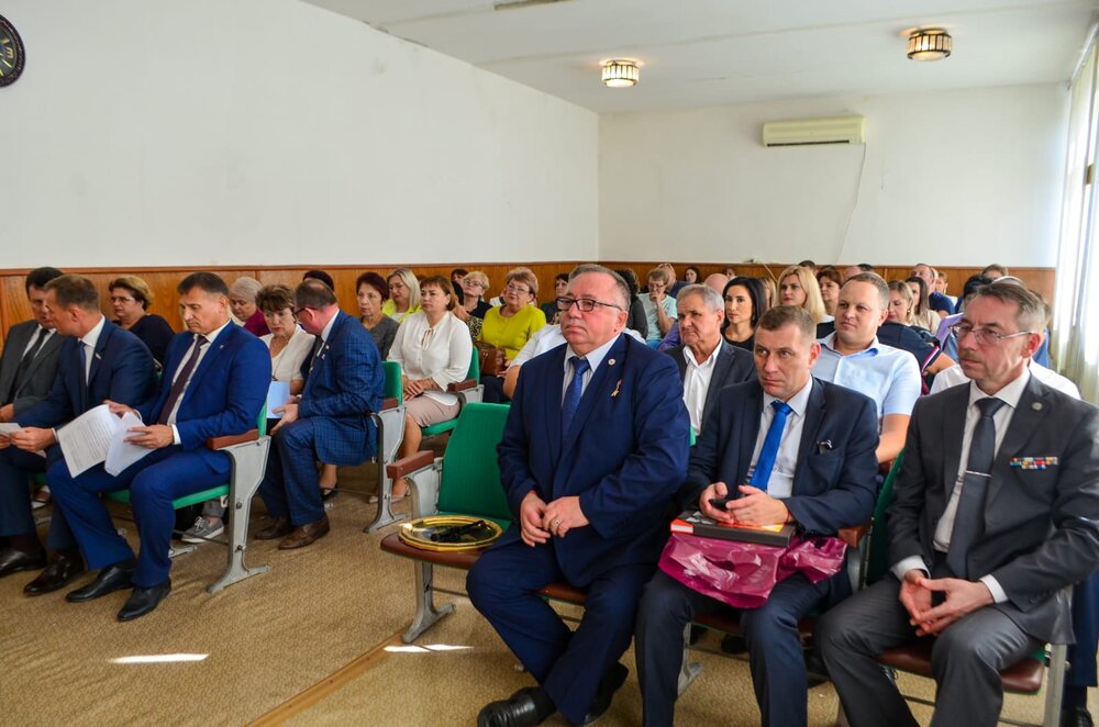 Представители Совета шефов воинских частей приняли участие в выездном заседании Президиума Госсовета Республики Крым в Армянске